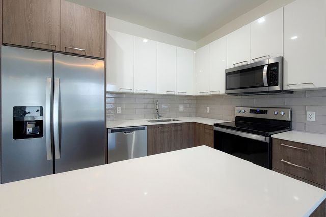 405 NE 35TH Court 2, Oakland Park, FL 33334