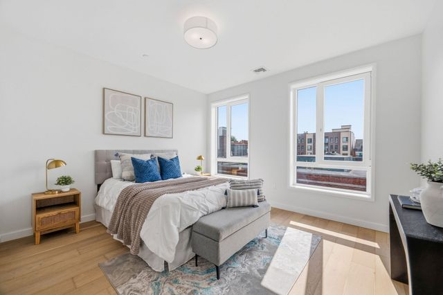 374 Athens Street 3, Boston, MA 02127