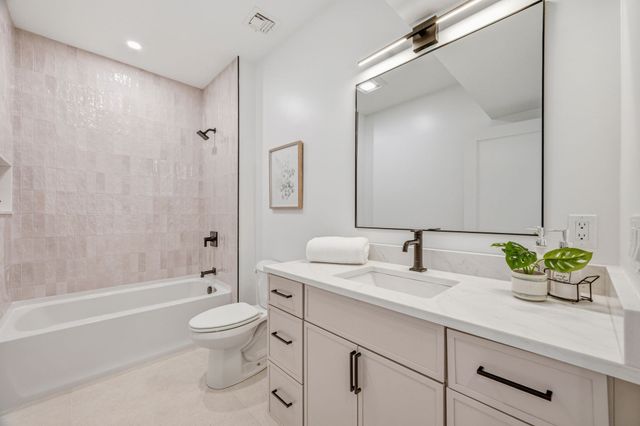 374 Athens Street 3, Boston, MA 02127