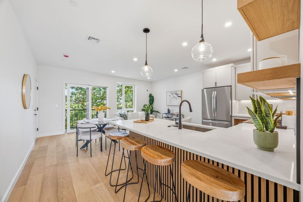 374 Athens Street 3, Boston, MA 02127