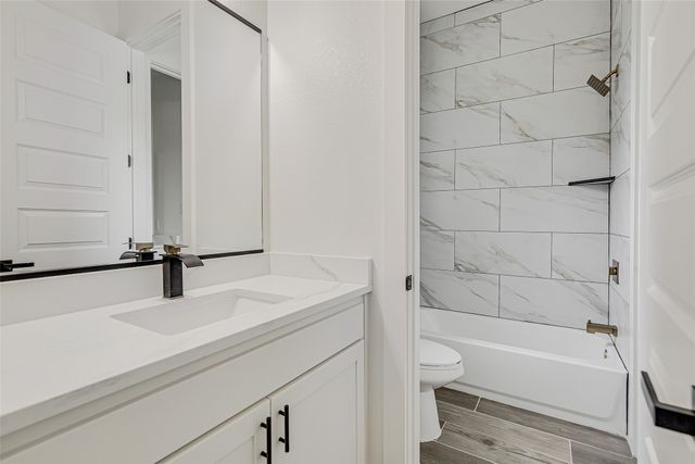 1020 Royal Lytham Court, Grand Prairie, TX 75104