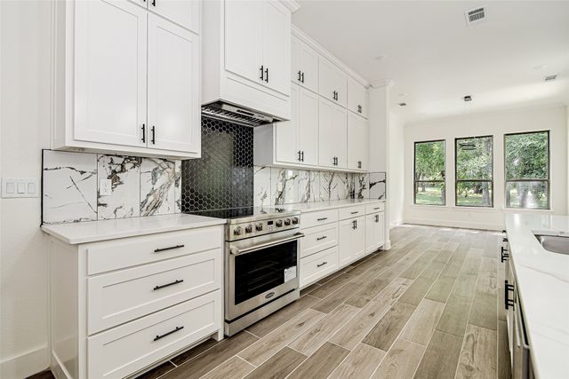 1020 Royal Lytham Court, Grand Prairie, TX 75104