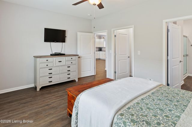 8501 Blum Farm Way, Louisville, KY 40291