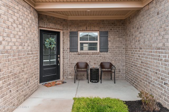 8501 Blum Farm Way, Louisville, KY 40291