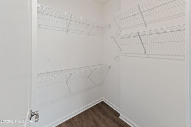 8501 Blum Farm Way, Louisville, KY 40291