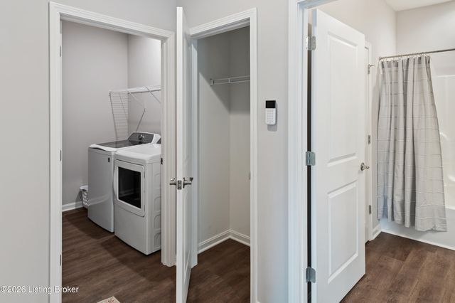 8501 Blum Farm Way, Louisville, KY 40291