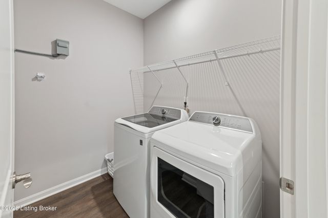 8501 Blum Farm Way, Louisville, KY 40291