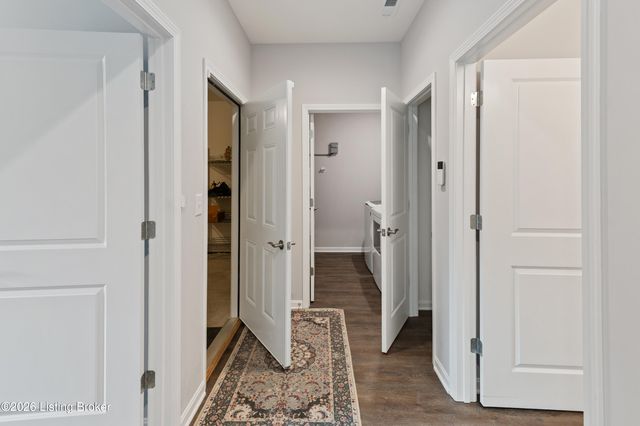 8501 Blum Farm Way, Louisville, KY 40291