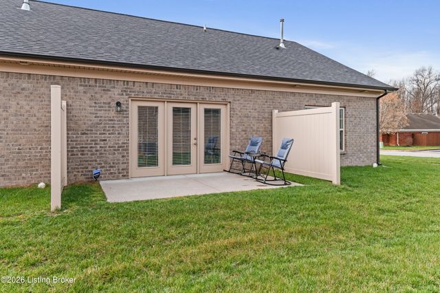 8501 Blum Farm Way, Louisville, KY 40291