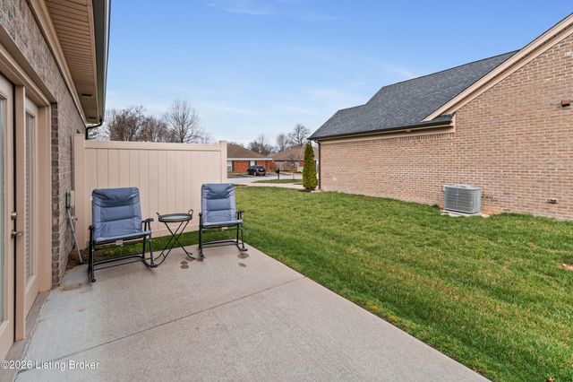 8501 Blum Farm Way, Louisville, KY 40291