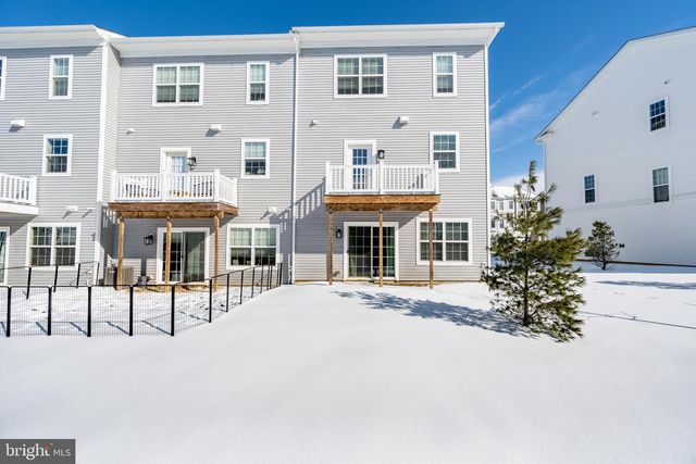 232 RED LEAF LN, Exton, PA 19341