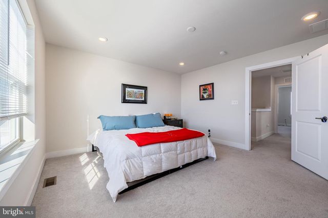 232 RED LEAF LN, Exton, PA 19341