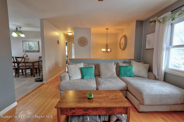 52 N Franklin Street, Athens, NY 12015