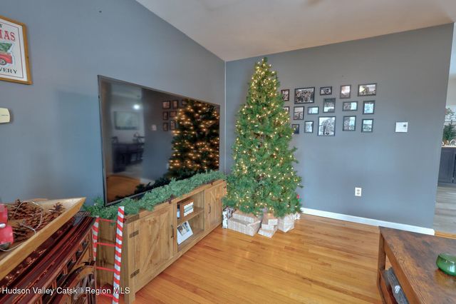 52 N Franklin Street, Athens, NY 12015