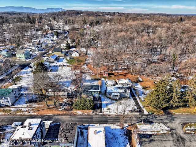 52 N Franklin Street, Athens, NY 12015