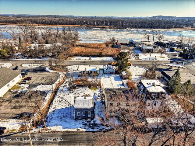 52 N Franklin Street, Athens, NY 12015