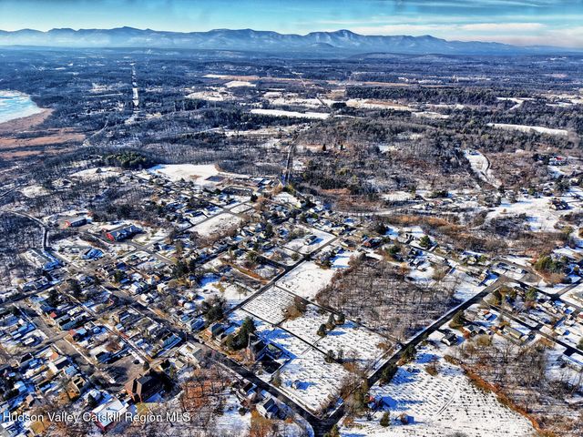 52 N Franklin Street, Athens, NY 12015