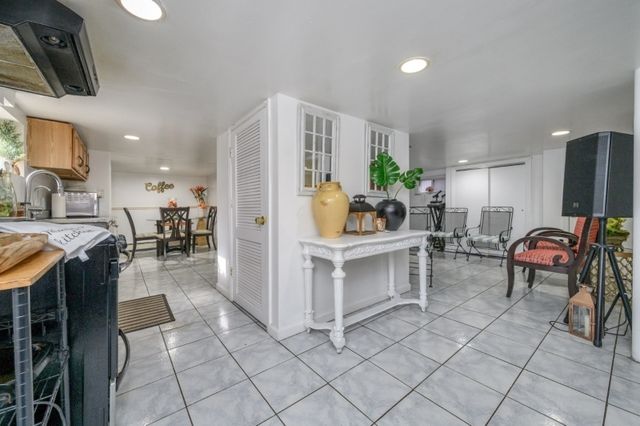 237 Linden Ave, Rahway City, NJ 07065