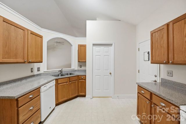 139 Spicewood Circle, Troutman, NC 28166