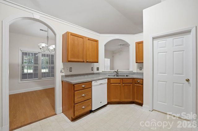 139 Spicewood Circle, Troutman, NC 28166