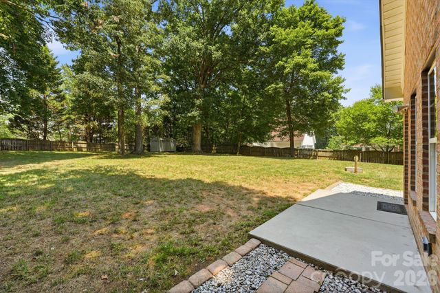 139 Spicewood Circle, Troutman, NC 28166