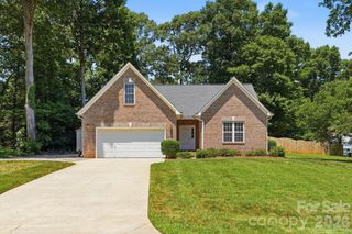 139 Spicewood Circle, Troutman, NC 28166
