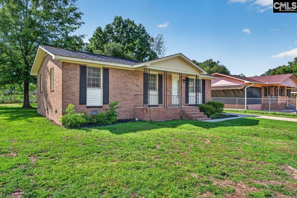 210 Cabin Creek Boulevard, Hopkins, SC 29061