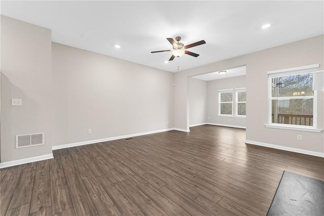 2247 Pink Hawthorn Dr, Buford, GA 30518