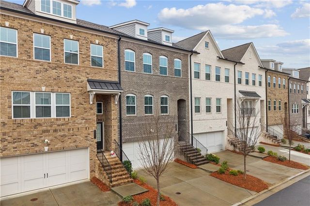 2247 Pink Hawthorn Dr, Buford, GA 30518