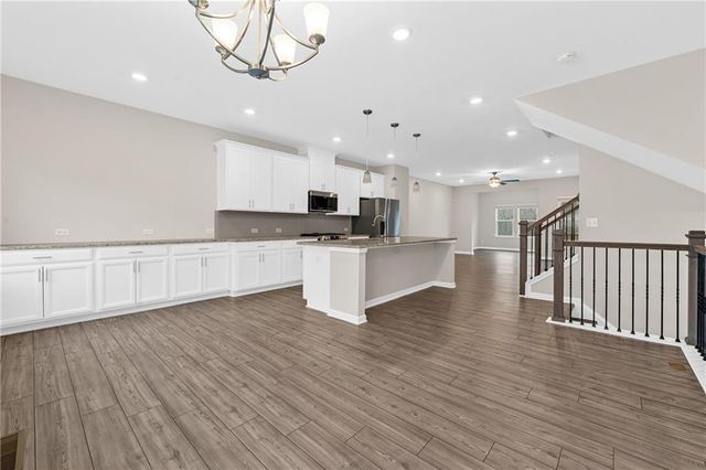 2247 Pink Hawthorn Dr, Buford, GA 30518