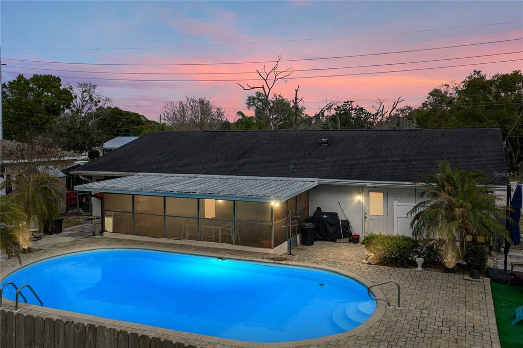 Image 2 of property listing at 405 LAKE NED ROAD, Winter Haven, FL 33884