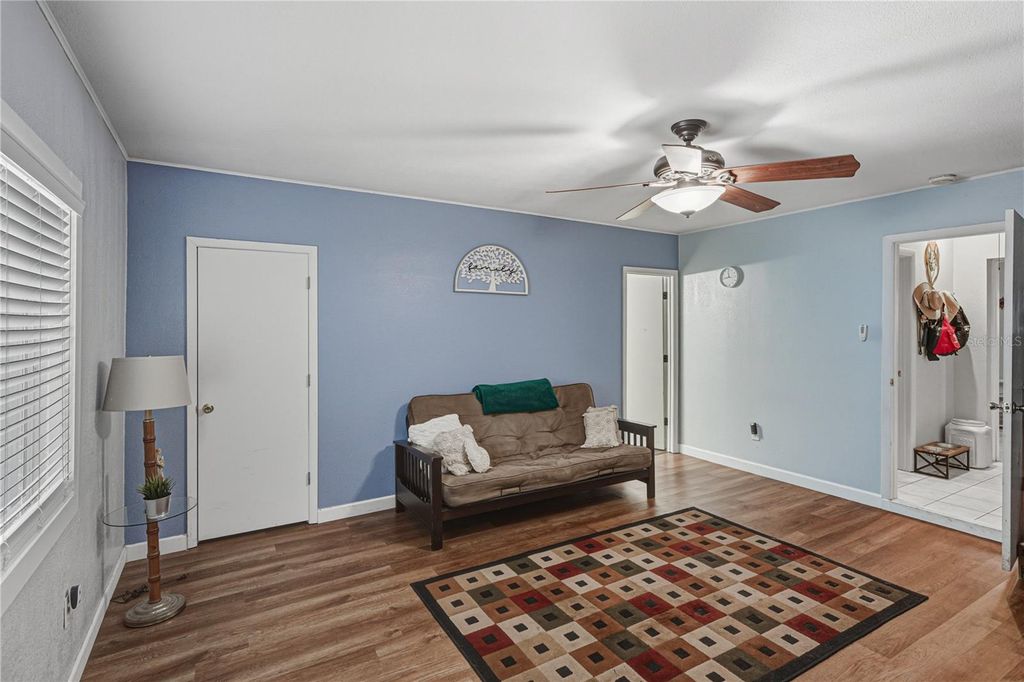 Image 38 of property listing at 405 LAKE NED ROAD, Winter Haven, FL 33884