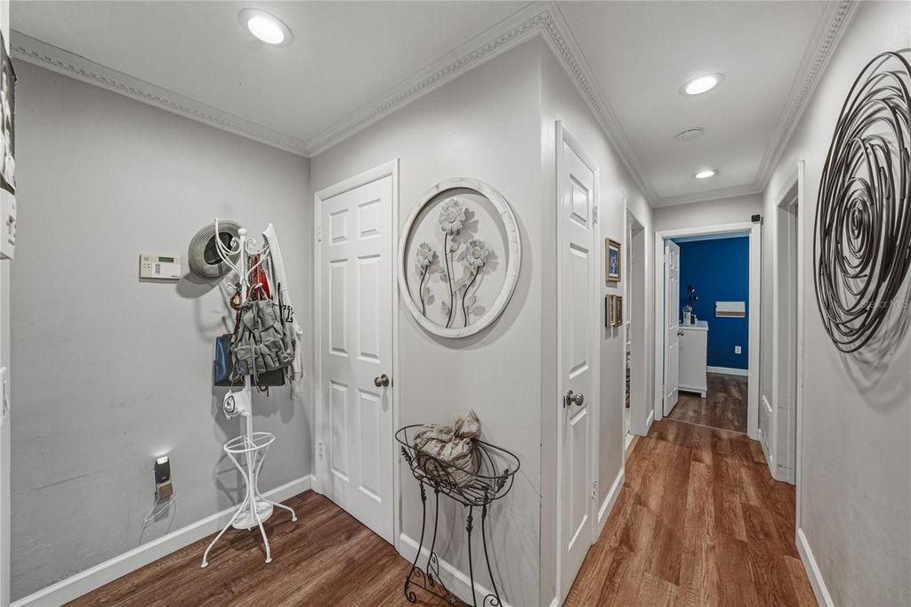 Image 42 of property listing at 405 LAKE NED ROAD, Winter Haven, FL 33884