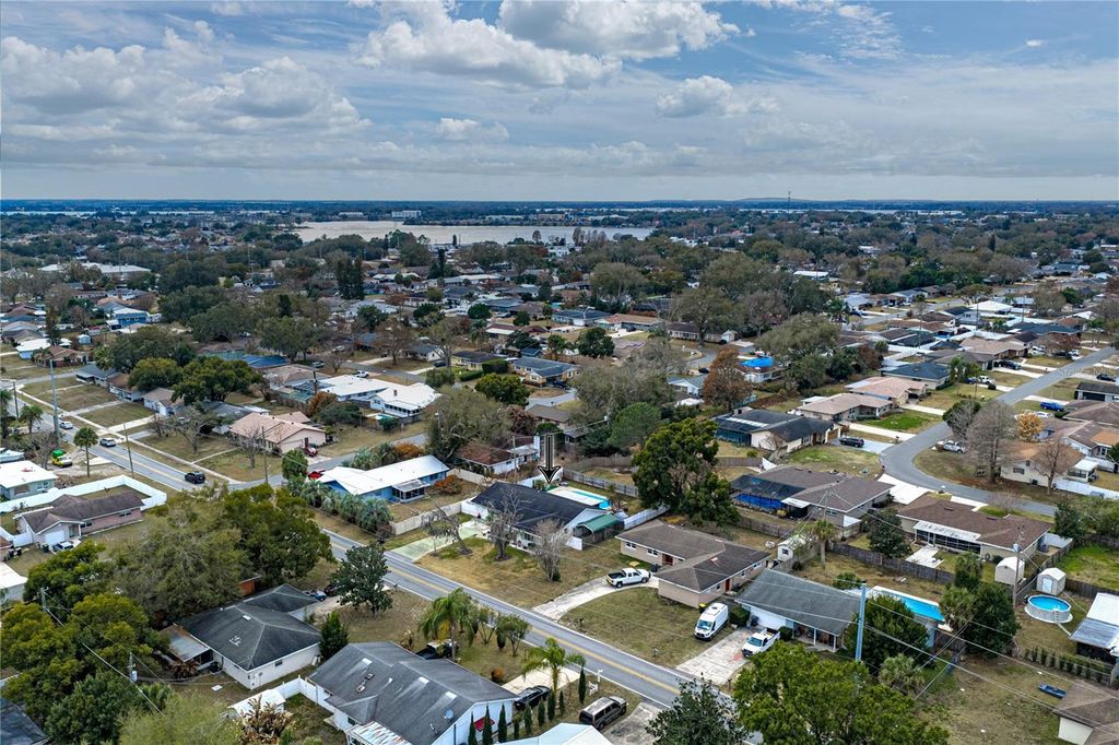 Image 61 of property listing at 405 LAKE NED ROAD, Winter Haven, FL 33884