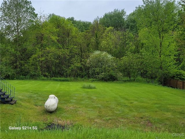 8723 East Mud Lake Road, Lysander, NY 13027