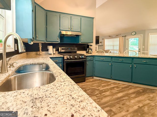 127 Alexander Drive, Mcdonough, GA 30252