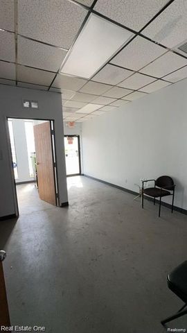 2417 John B, Warren, MI 48091