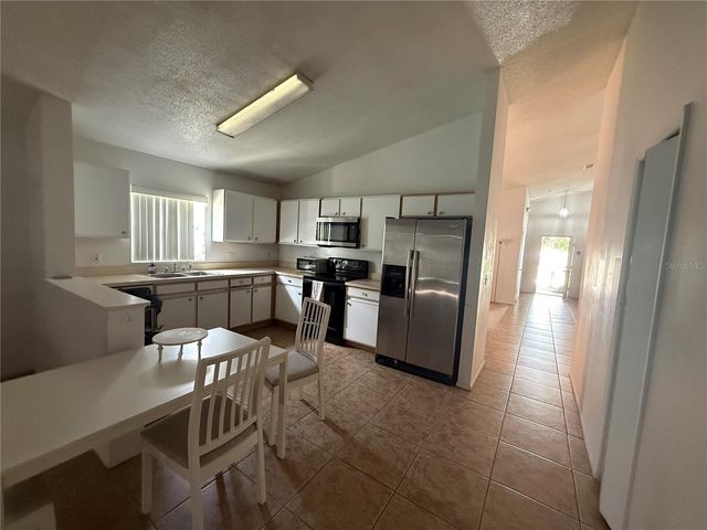 521 CASTLEMAIN CIRCLE, Davenport, FL 33897
