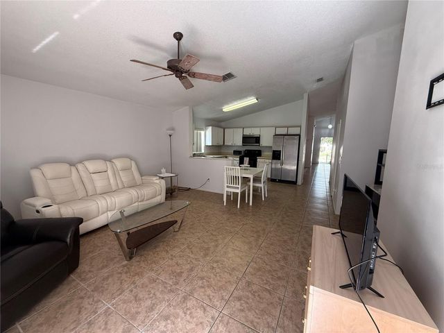521 CASTLEMAIN CIRCLE, Davenport, FL 33897