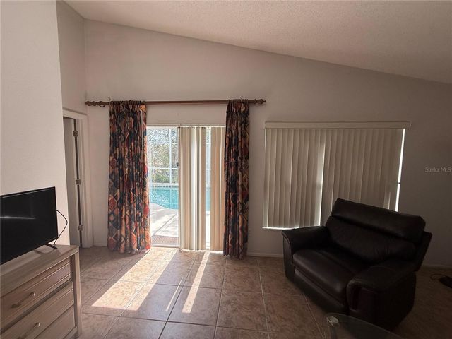 521 CASTLEMAIN CIRCLE, Davenport, FL 33897