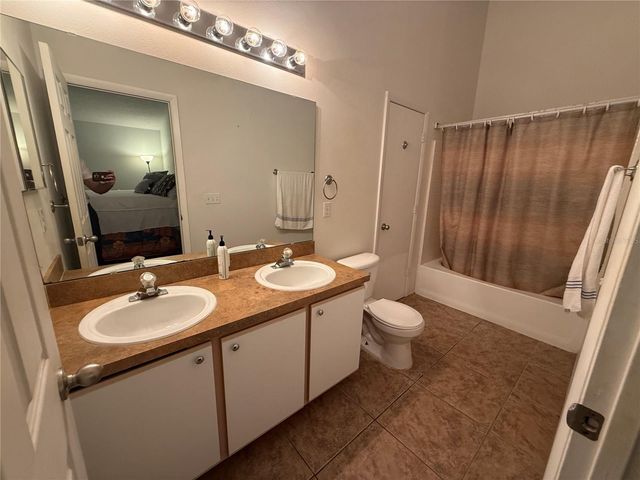 521 CASTLEMAIN CIRCLE, Davenport, FL 33897
