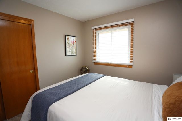 2412 Corn Drive, Papillion, NE 68046