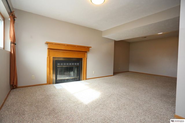 2412 Corn Drive, Papillion, NE 68046