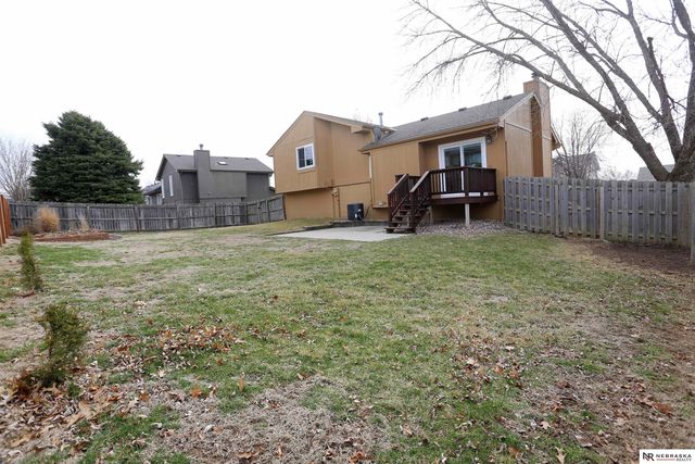 2412 Corn Drive, Papillion, NE 68046