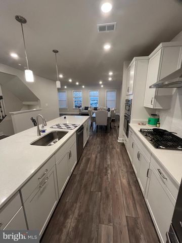 2327 STEPHANIE TESSA LN, Woodbridge, VA 22191