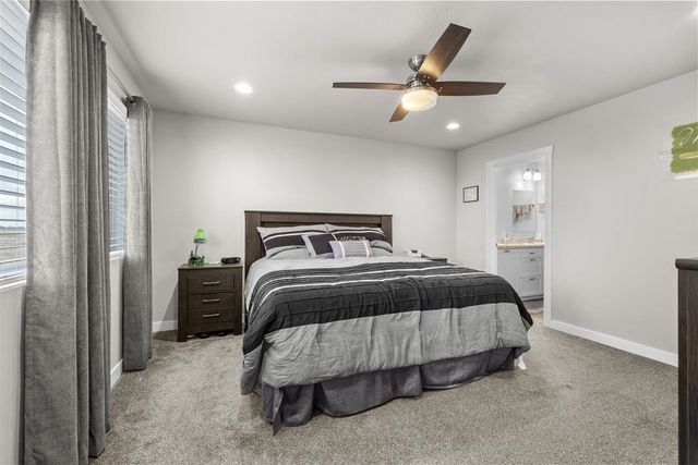 3517 GRAYSON DR, Burlington, ND 58722