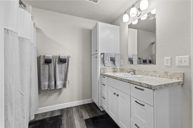 3517 GRAYSON DR, Burlington, ND 58722