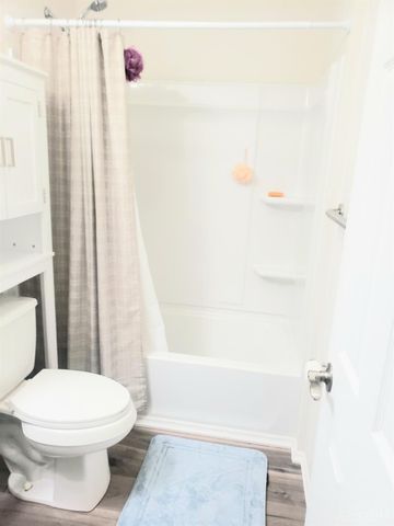 2552 McHenry Road, Goshen Twp, OH 45122