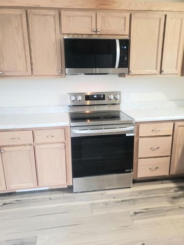 2552 McHenry Road, Goshen Twp, OH 45122