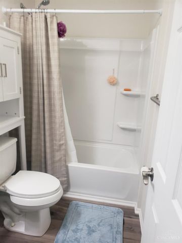 2552 McHenry Road, Goshen Twp, OH 45122